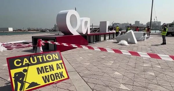 Hàng ngàn công nhân bị trục xuất khỏi thủ đô Qatar trước World Cup 2022